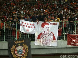 Ismed datang ke Persija pada 2002 atau setahun setelah Persija juara Liga Indonesia 2001. Ia lama menjadi andalan Persija di masa aktifnya.