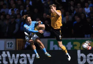 Ini sih Bukan Tekel tapi Tendangan Karate! Wajar Grealish Kesakitan