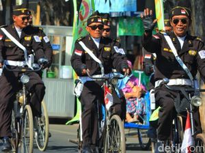 Parade Sepeda Tua Digelar, Ribuan Onthelis Padati Kota Pasuruan Parade Sepeda Tua Digelar, Ribuan Onthelis Padati Kota Pasuruan