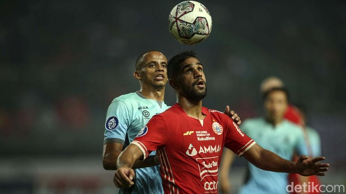 Persija vs Madura United Sama Kuat Rentetan kemenangan Persija Jakarta terhenti usai ditahan imbang Madura United 0-0. Persija Jakarta pun gagal merebut puncak klasemen Liga 1 2022.