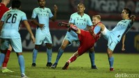Madura United bisa menahan Persija hingga laga tuntas. 