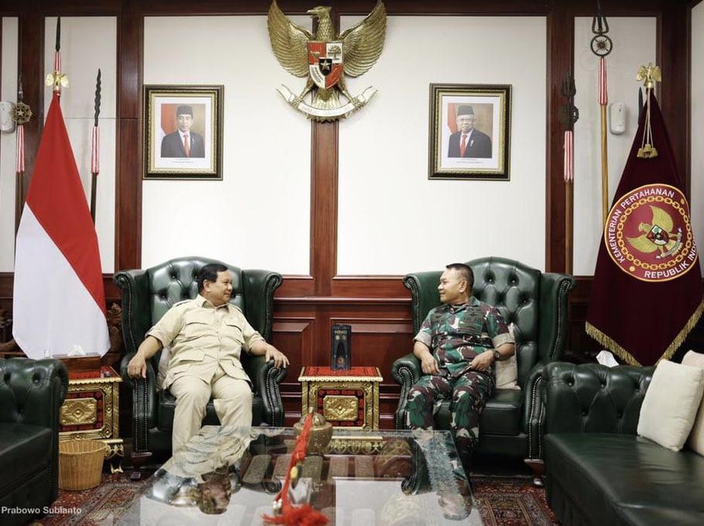 Kemhan Posting Foto Momen Hangat Prabowo-KSAD Bahas Pertahanan Teritorial