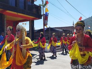 Meriah Tradisi Saparan di Lereng Gunung Merbabu Usai Absen 3 Tahun