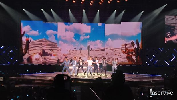 Super Junior di konser Super Show 9 Jakarta