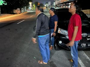 Polisi Benarkan Teror Lempar Batu di Kediri, Tapi Belum Ada yang Lapor Polisi Benarkan Teror Lempar Batu di Kediri, Tapi Belum Ada yang Lapor
