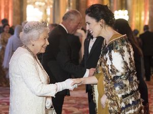 Sama-sama Pemimpin Wanita, Ini Petuah Ratu Elizabeth II untuk Jacinda Arden Sama-sama Pemimpin Wanita, Ini Petuah Ratu Elizabeth II untuk Jacinda Arden