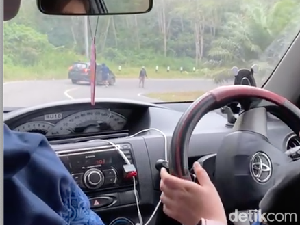 Polisi Buru 7 Perampok Bersenpi di Jalinsum Musi Rawas Polisi Buru 7 Perampok Bersenpi di Jalinsum Musi Rawas