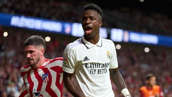atletico madrid vs real madrid laliga liga spanyol vinicius junior MADRID, SPAIN - SEPTEMBER 18: Vinicius Junior of Real Madrid reacts during the LaLiga Santander match between Atletico de Madrid and Real Madrid CF at Civitas Metropolitano Stadium on September 18, 2022 in Madrid, Spain. (Photo by Angel Martinez/Getty Images)