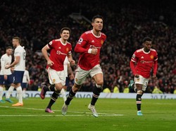 Messi Tak Berkutik Lawan Cristiano Ronaldo di Instagram