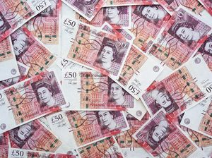 Inggris Krisis, Pound Sterling Meringis Inggris Krisis, Pound Sterling Meringis