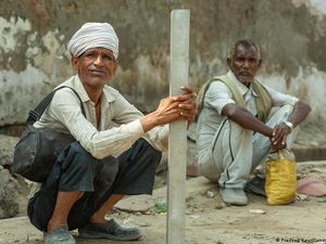 India Alami Lonjakan Kasus Bunuh Diri di Kalangan Buruh
