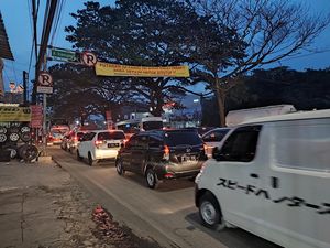 Bikin Macet, Uji Coba Penutupan U-Turn di Cibubur Dikeluhkan Warga