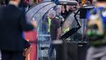 Foto: Mourinho Diusir dari Lapangan, Masih Protes, Duduk Merengut
