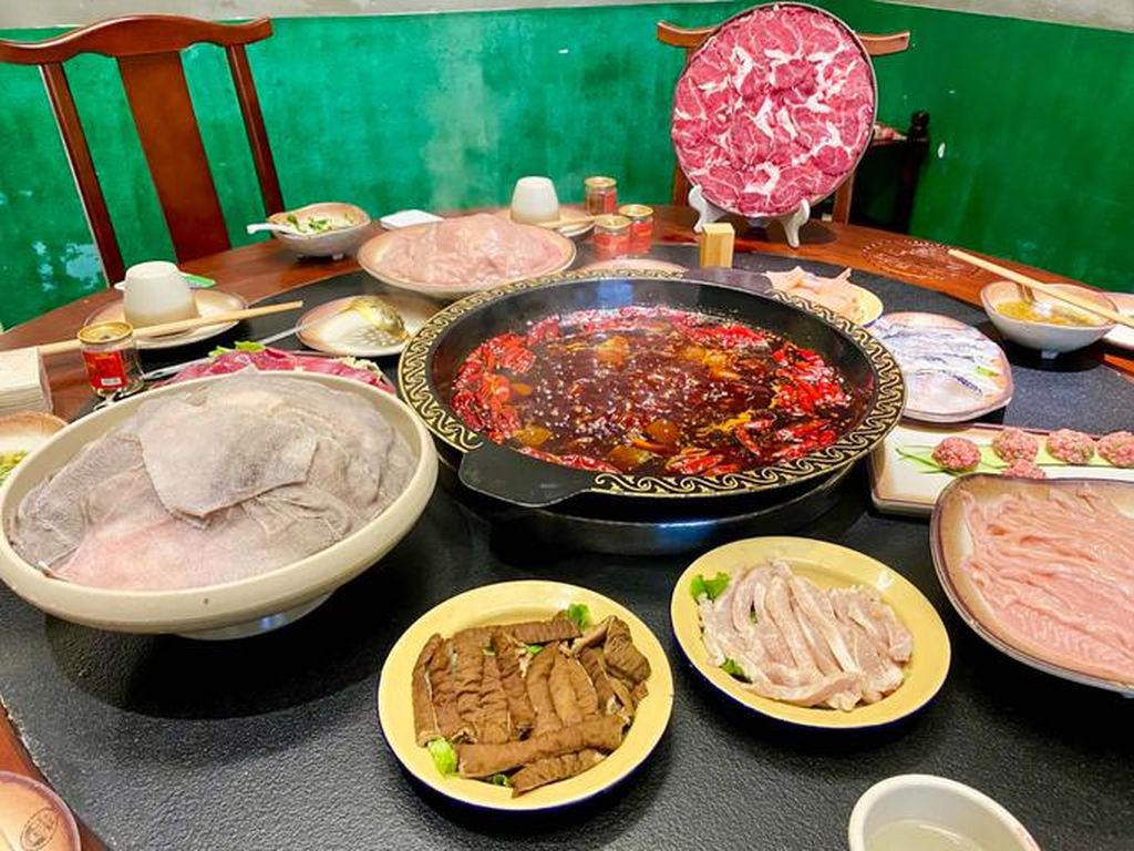 Kacau! Ngutang Rp 11 Juta di Restoran Hotpot, Pria Ini Malah Dibebaskan Kacau! Ngutang Rp 11 Juta di Restoran Hotpot, Pria Ini Malah Dibebaskan