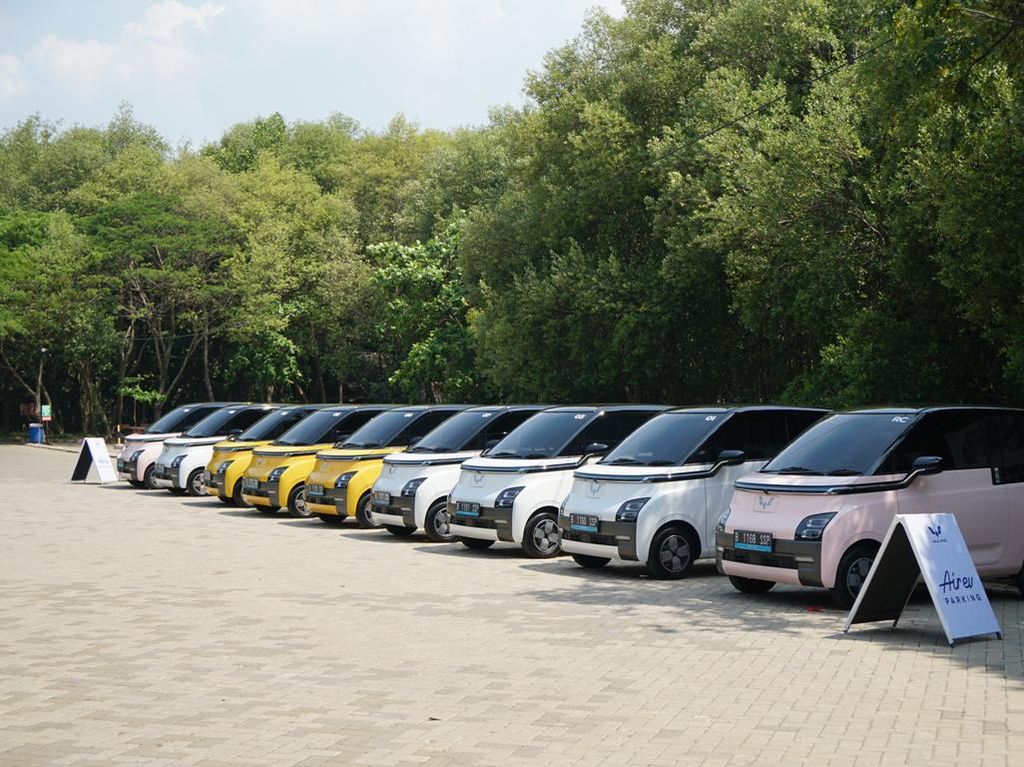 Laris Manis! Wuling Kuasai Penjualan Mobil Listrik di Indonesia, Hyundai?