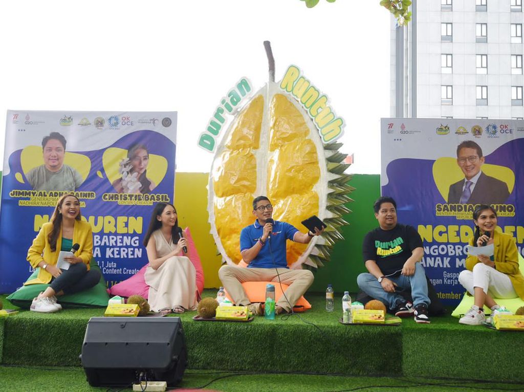 Sandiaga Uno Dorong Milenial di Pekanbaru Jadi Konten Kreator Sandiaga Uno Dorong Milenial di Pekanbaru Jadi Konten Kreator
