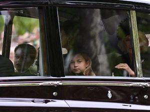 Pangeran George-Putri Charlotte Hadiri Pemakaman Ratu Elizabeth Pangeran George-Putri Charlotte Hadiri Pemakaman Ratu Elizabeth