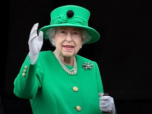 Sertifikat Kematian Rilis, Ini Penyebab Kematian Ratu Elizabeth II Sertifikat Kematian Rilis, Ini Penyebab Kematian Ratu Elizabeth II