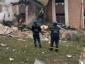 6 Orang Tewas Akibat Serangan Udara Sehari Sebelum Refrendum di Donetsk 6 Orang Tewas Akibat Serangan Udara Sehari Sebelum Refrendum di Donetsk