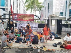 Dilarang Nginap di DPRD Sumut, Petani Palas Dipindahkan ke Mess Pemkab