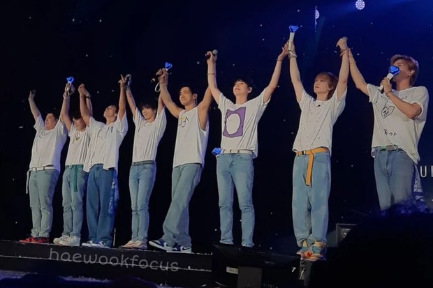 Potret Super Junior di panggug Super Show 9 Jakarta