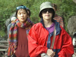 Foto Langka Sosok Istri Zuckerberg Masa Muda yang Sederhana