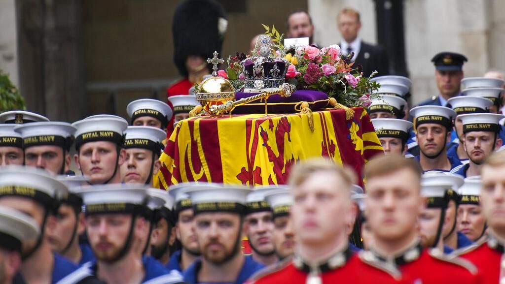 Prosesi Jelang Pemakaman Ratu Elizabeth II, Jenazahnya Diawetkan Prosesi Jelang Pemakaman Ratu Elizabeth II, Jenazahnya Diawetkan