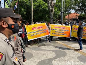 Warga Desak Tuntutan Hukum Eks Walkot Banjar Diperberat Warga Desak Tuntutan Hukum Eks Walkot Banjar Diperberat