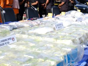 Polda Riau Bekuk 16 Tersangka Kasus Narkoba, 203 Kg Sabu Disita