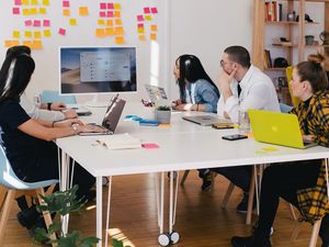 Strategi Produk: Jenis, Tujuan, dan Cara Membuatnya