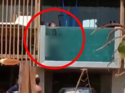 Terpopuler: Turis Asyik Skidipapap di Kolam Renang, Jadi Tontonan Deh