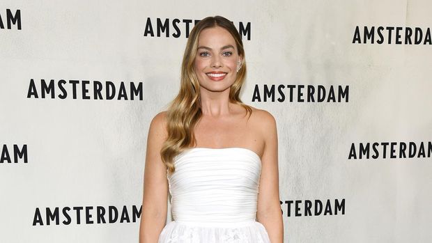 Margot Robbie at the world premiere of 