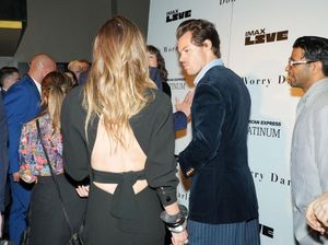 Momen Olivia Wilde dan Harry Styles Curi-curi Ngobrol