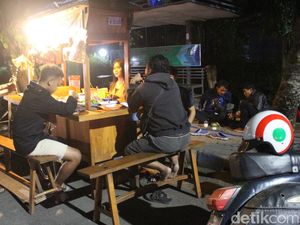 Pilu Gadis Angkringan Jombang Hamil 8 Bulan Tak Tahu Siapa Pelakunya Pilu Gadis Angkringan Jombang Hamil 8 Bulan Tak Tahu Siapa Pelakunya