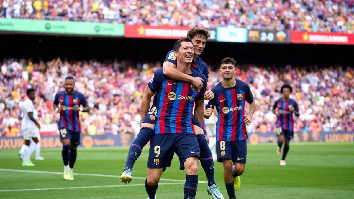 Robert Lewandowski ingin bawa Barcelona juara Liga Europa (Getty Images)