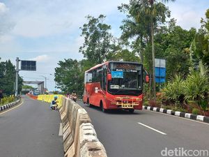 Pindah Jalur saat Naik BST Solo Gratis Mulai Bulan Depan, Lur! Pindah Jalur saat Naik BST Solo Gratis Mulai Bulan Depan, Lur!