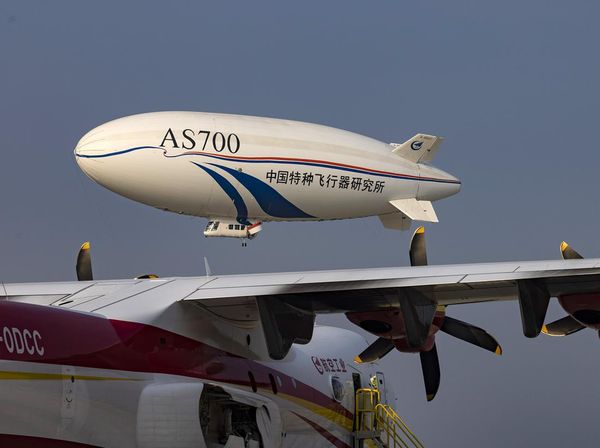 China Uji Coba Kapal Udara buat Tamasya di Angkasa