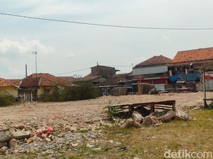 Sering Jadi Tempat Mesum, Bangunan Bekas SD di Majalengka Dirobohkan Sering Jadi Tempat Mesum, Bangunan Bekas SD di Majalengka Dirobohkan