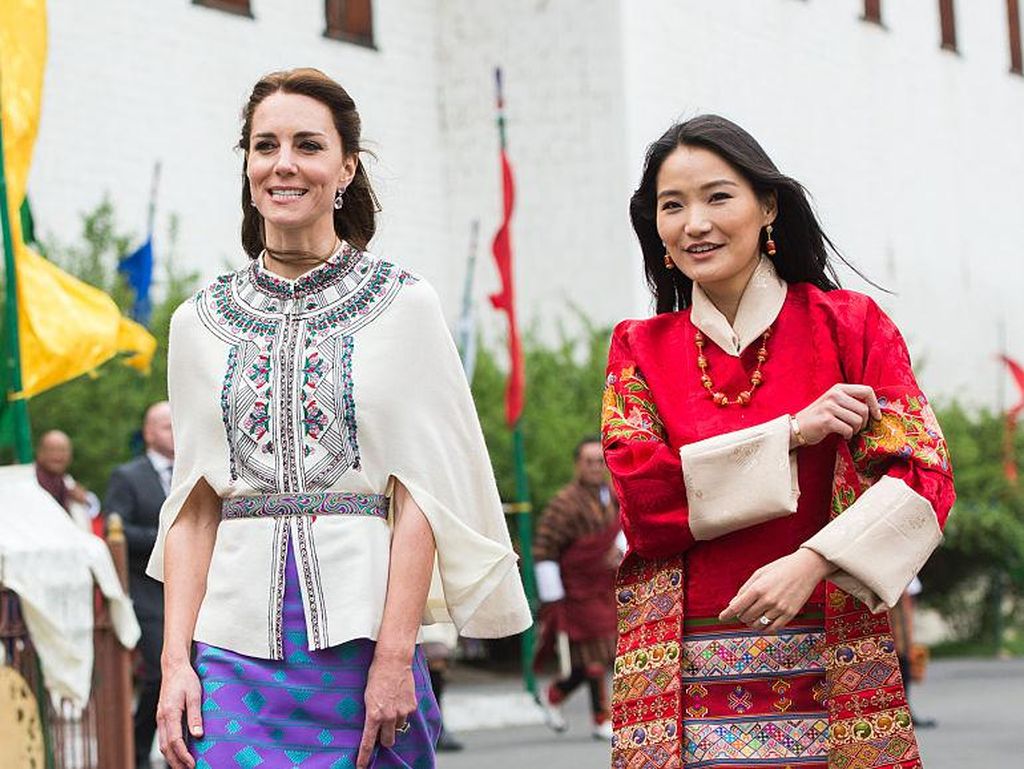 8 Foto Ratu Bhutan Jetsun Pema, Mencuri Atensi di Pemakaman Ratu Elizabeth