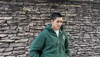 Potret Kang Tae Oh Berambut Plontos, Pamitan Wamil