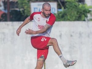 Menanti Sentuhan Magis Pluim yang Kembali Perkuat PSM saat Lawan Bhayangkara Menanti Sentuhan Magis Pluim yang Kembali Perkuat PSM saat Lawan Bhayangkara