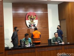 KPK Tahan Marthen Sawy Tersangka Korupsi Pembangunan Gereja Mimika