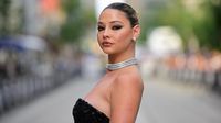 Madelyn Cline Makin Bersinar