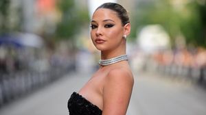 Madelyn Cline Makin Bersinar