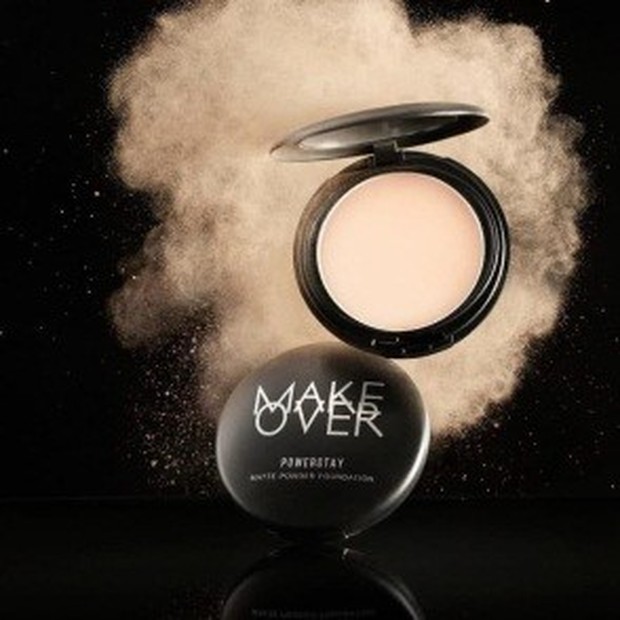 Make Over Powerstay Matte Powder Foundation