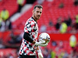 Newcastle Dikalahkan MU, tapi Dubravka Tetap Bisa Juara Carabao Cup