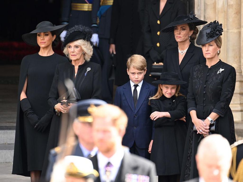 Kisah Hubungan Kate Middleton dan Meghan-Ramalan Kematian Ratu Elizabeth
