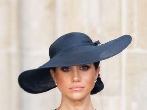 Lagi-lagi Meghan Markle Jadi Gunjingan Staf Kerajaan, Dijuluki Sosiopat Lagi-lagi Meghan Markle Jadi Gunjingan Staf Kerajaan, Dijuluki Sosiopat