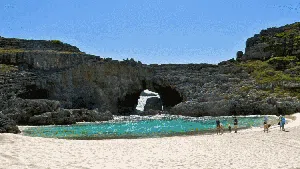 Menelusuri Gugusan Pulau Terindah di Jepang