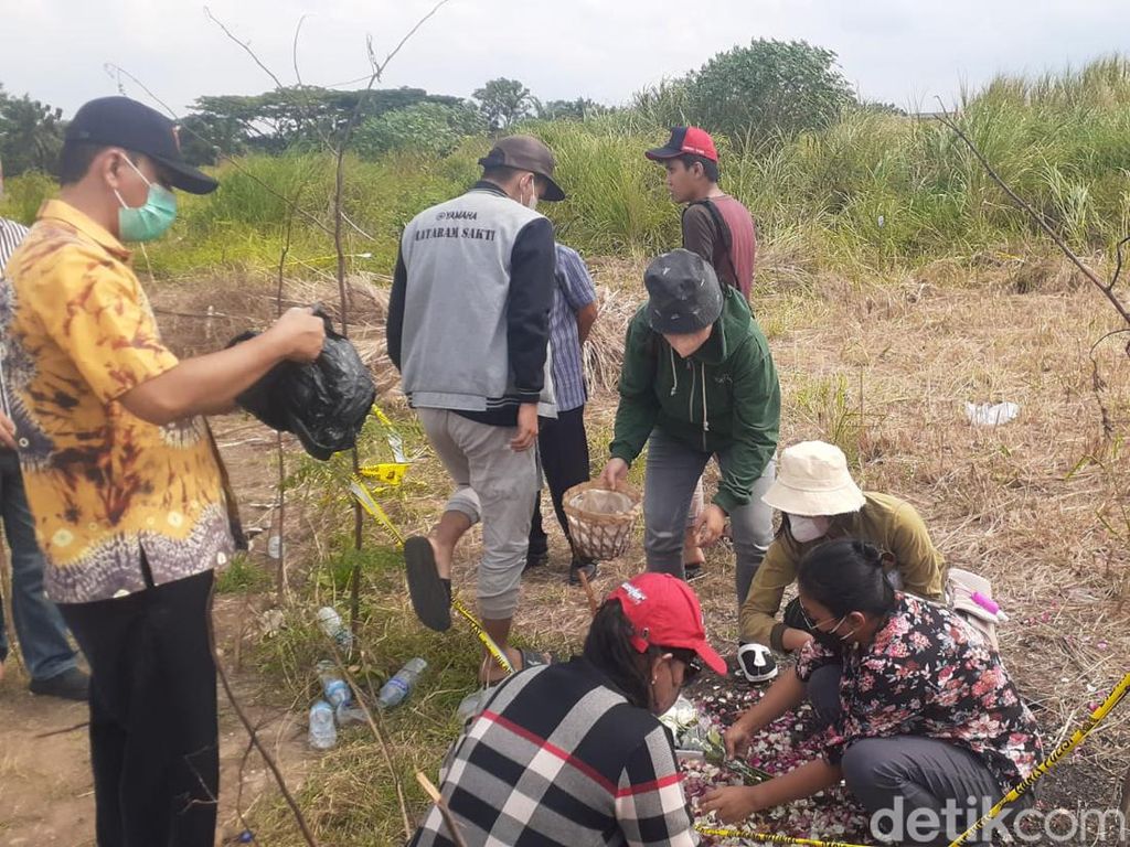 Keluarga Tinggalkan Surat di TKP Penemuan Mayat PNS Semarang, Begini Isinya Keluarga Tinggalkan Surat di TKP Penemuan Mayat PNS Semarang, Begini Isinya